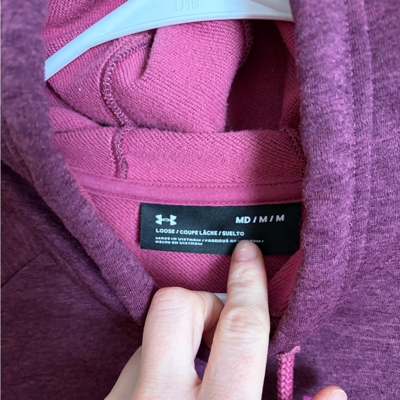 Under Armour medium sweatshirt hoodie top purple magenta long sleeve athletic - Picture 2 of 5